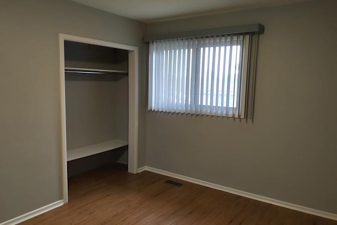 Buchanan Rentals's room