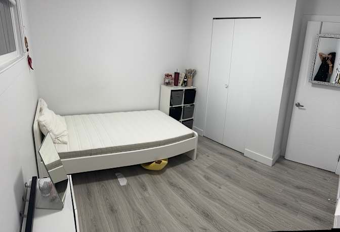 Ester Las Heras Neris's room