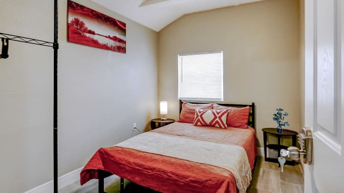 Photo of PadSplit's room