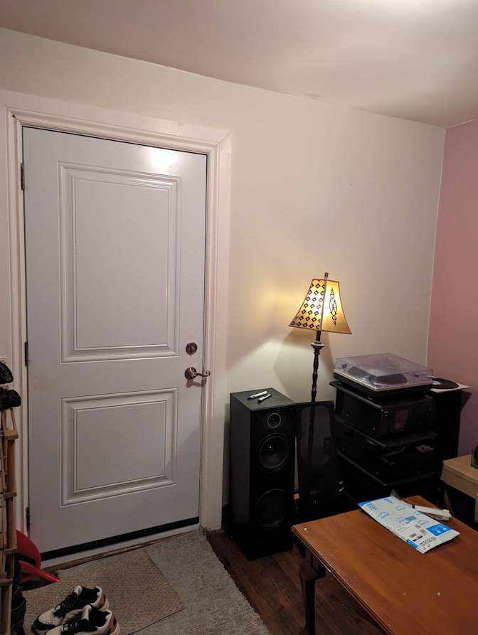 Nadimul Hasan's room