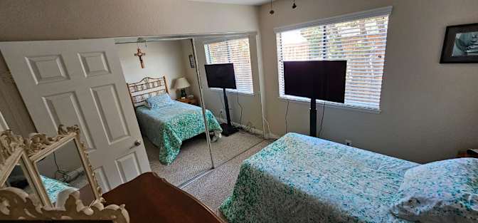Photo of Rosmen's room