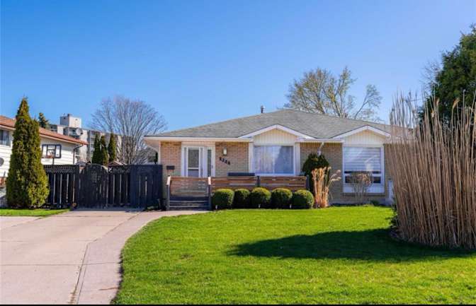 Oluwatobiloba's room