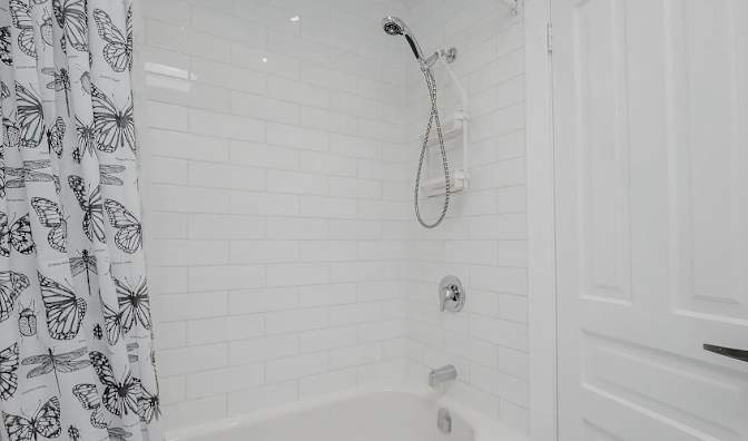 Daniella and Miah's room