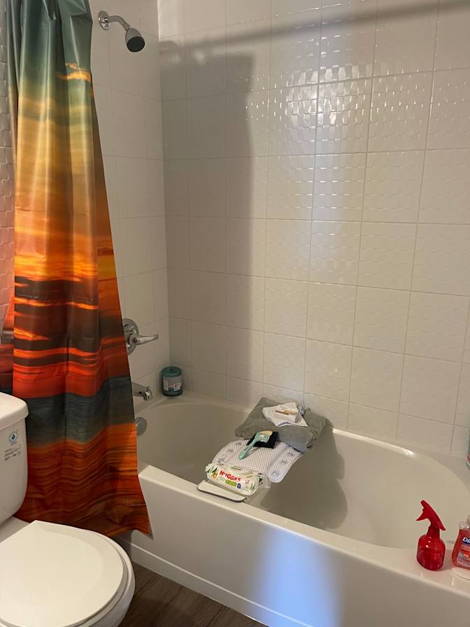 Photo of Laura Lee's room