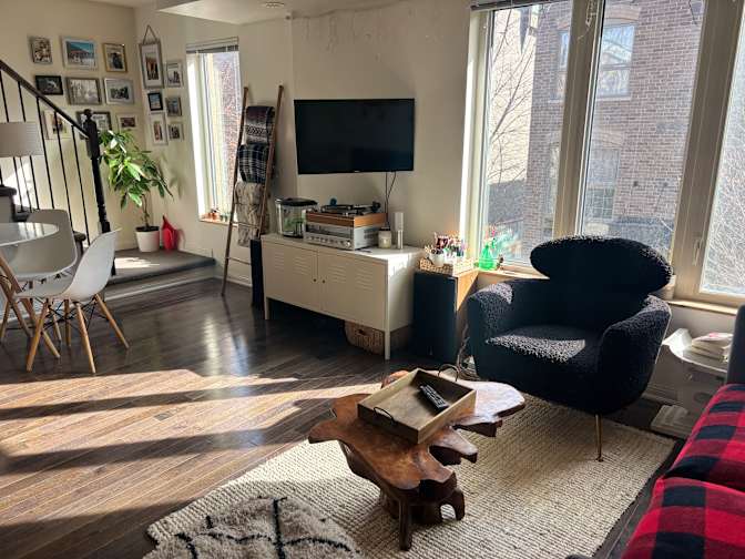 Photo of Ece Aydin's room
