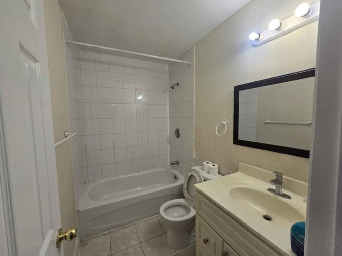 Lakrajie Sitaram's room