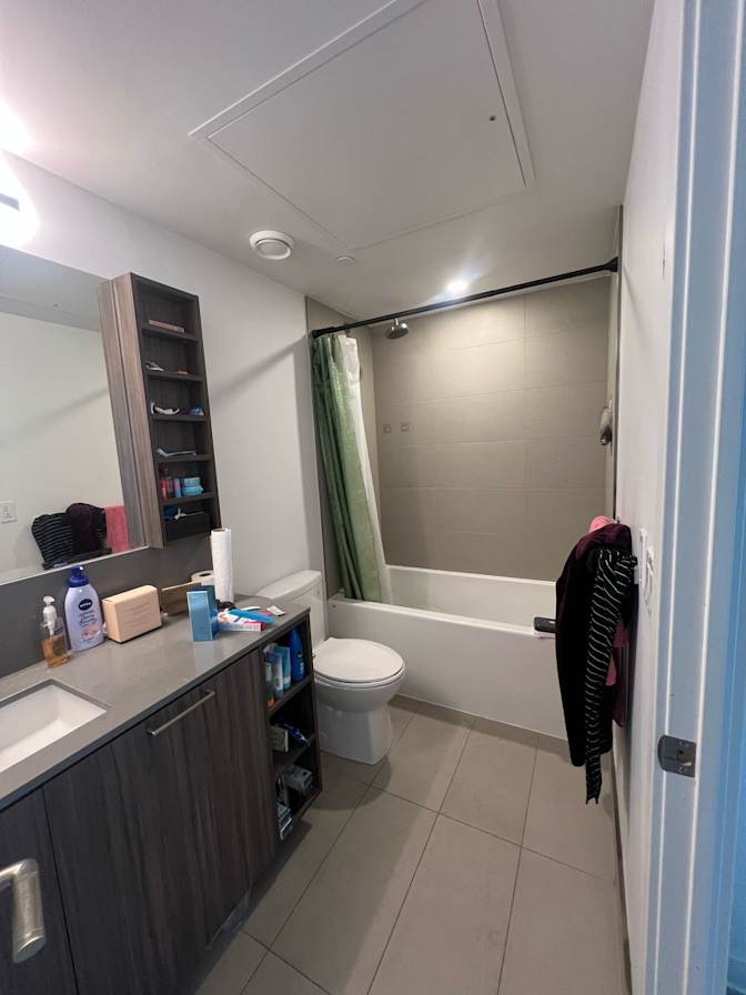 Photo of Mina Vekaria's room
