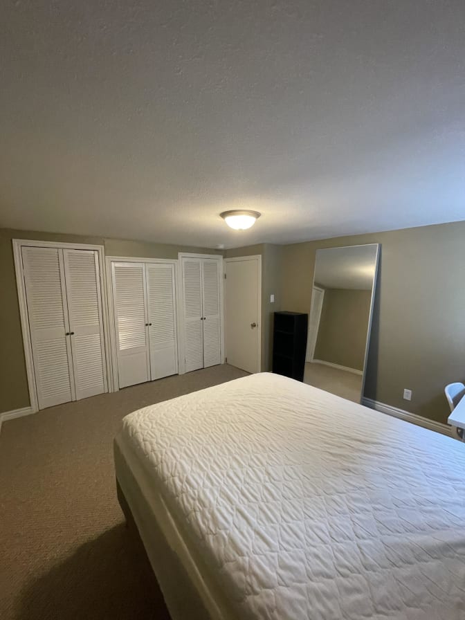 Photo of Dryden's room