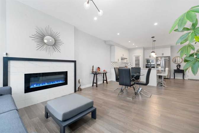 Meng Qiong Huang's room