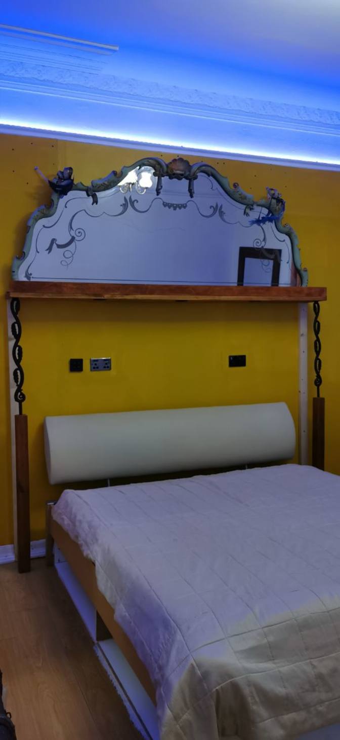 Photo of Rod's room