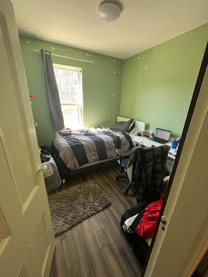 Photo of Nicolas's room