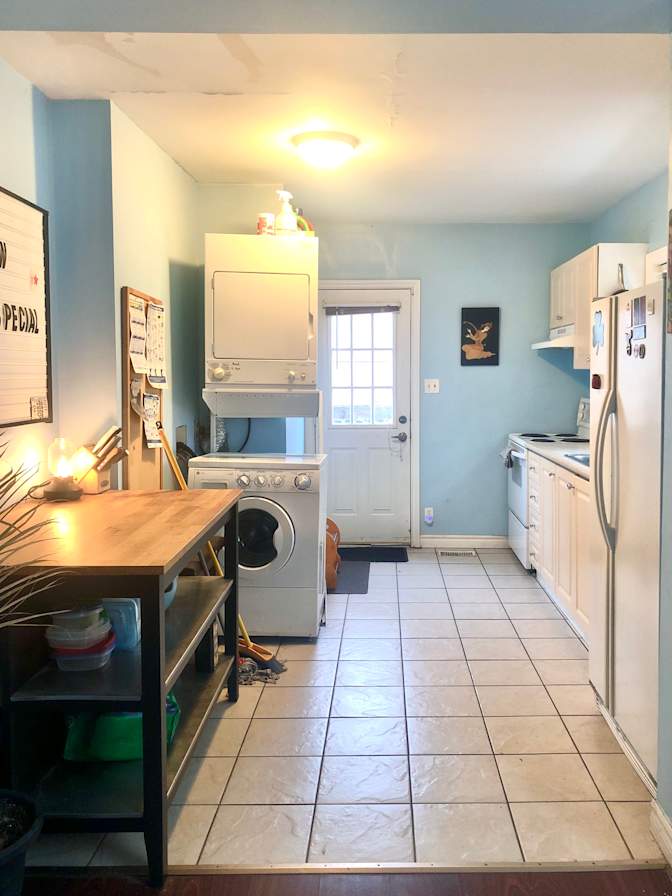 Vincent Molumby's room