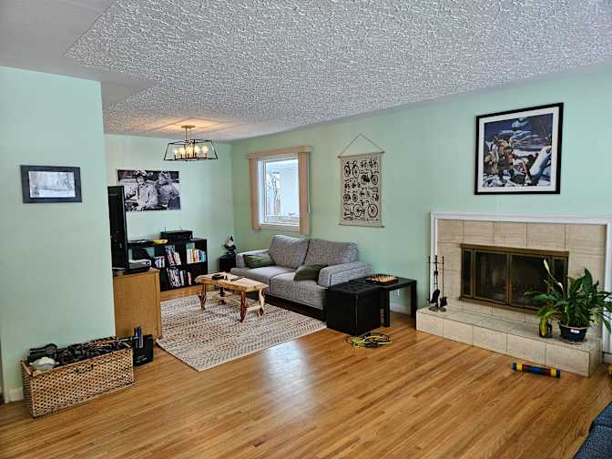 Photo of Jeff's room