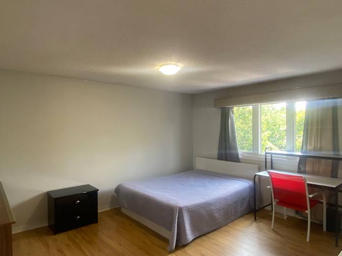 Hannah Nguyen's room