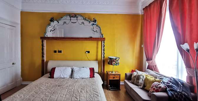 Photo of Rod's room