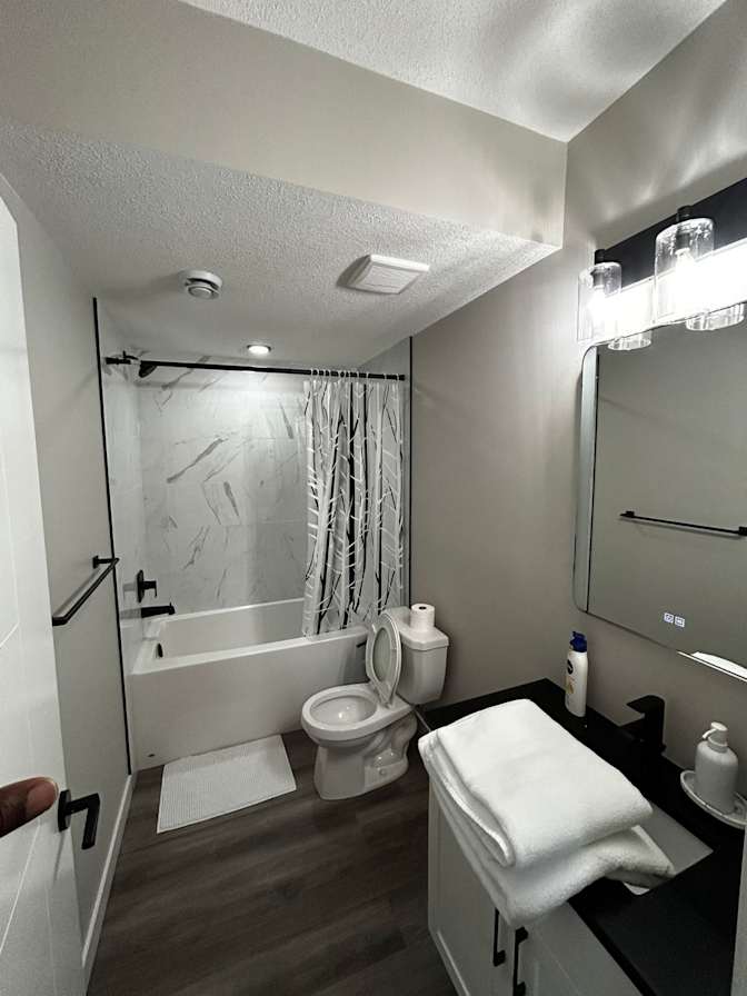 Azeezat Adekanmbi's room