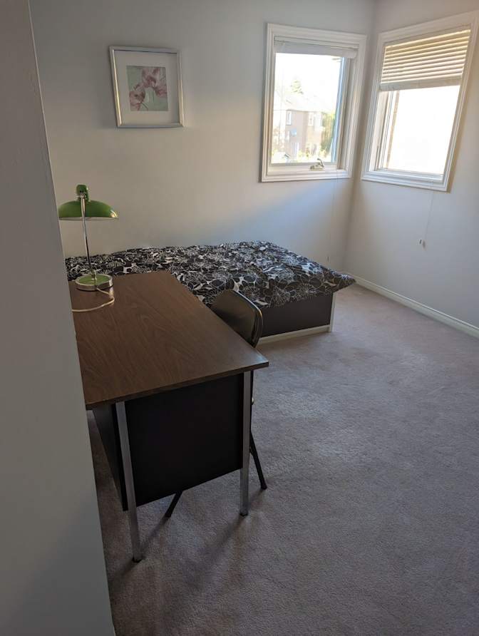 Veronica Andy's room