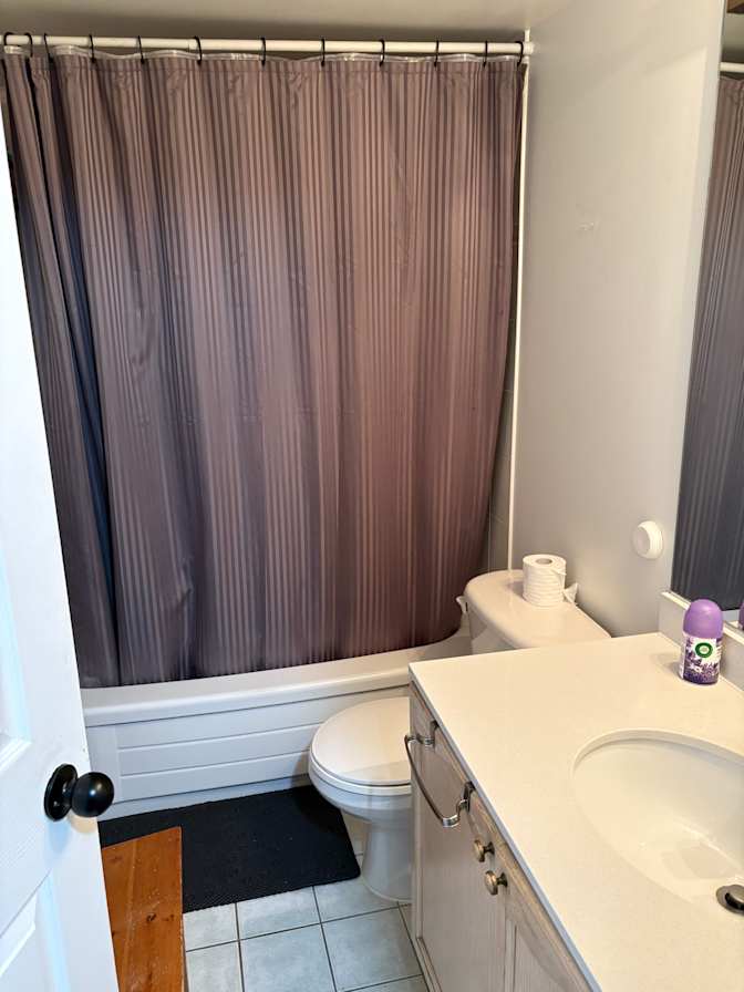 Olayinka Salawu's room