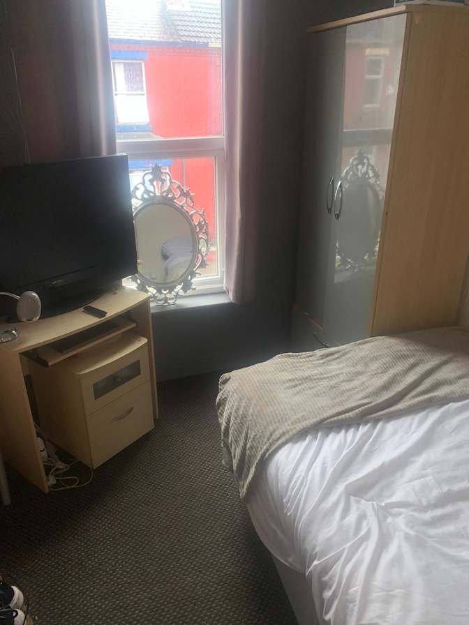 Photo of Simon's room