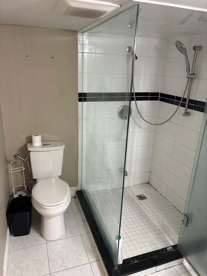 Eidah Jauforally's room