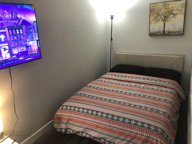 Photo of amine riad's room