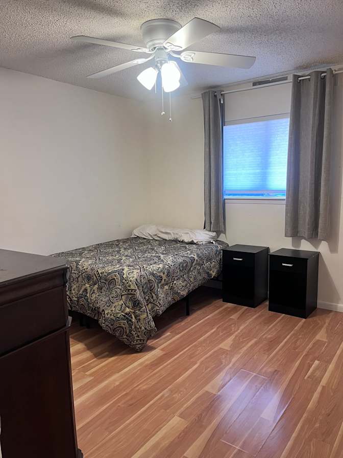 Photo of Lynn's room