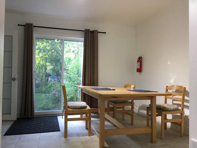 Andrew Michailidis's room