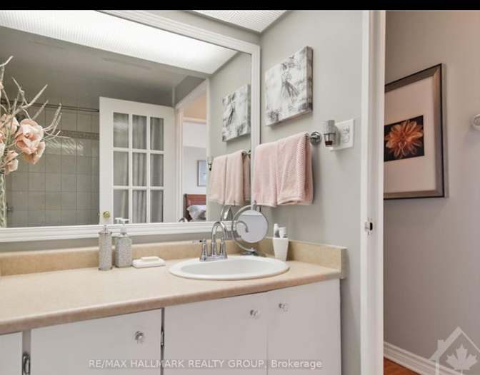 Photo of Asya C.'s room