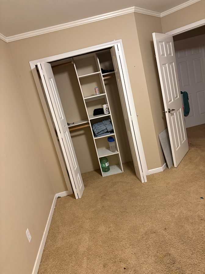 Shania Oldaker's room