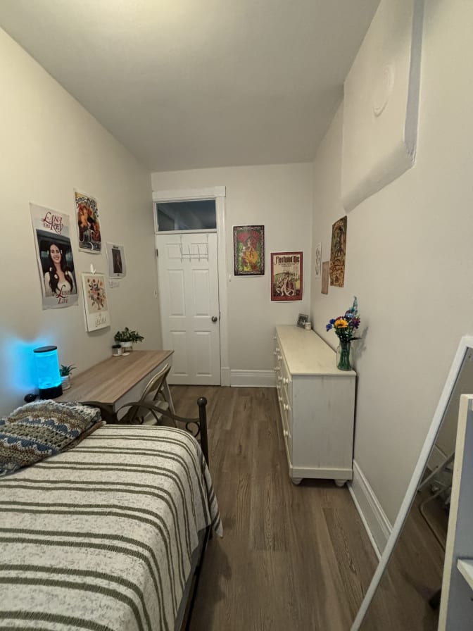 Photo of Rebecca's room