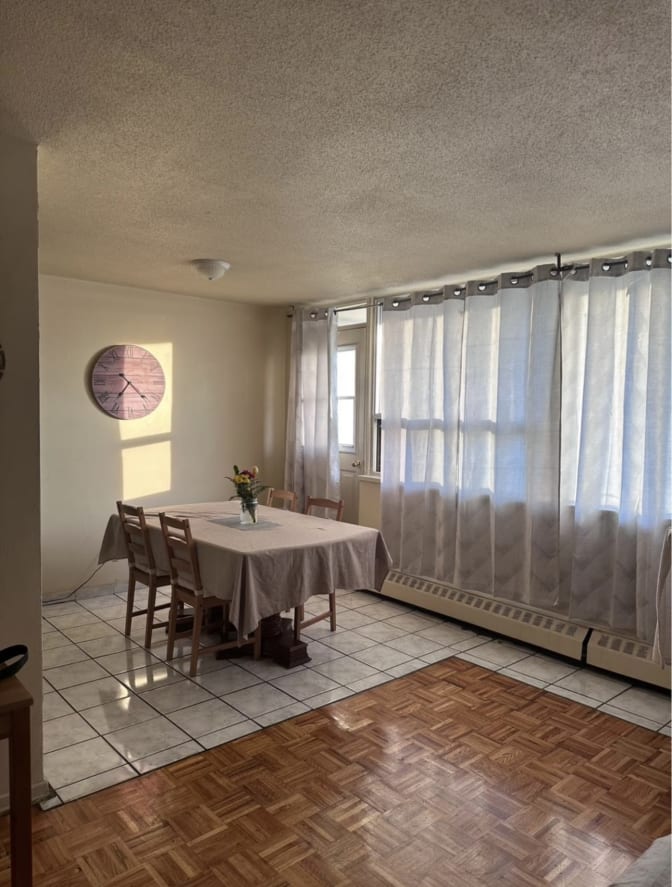 Deepinderjeet's room