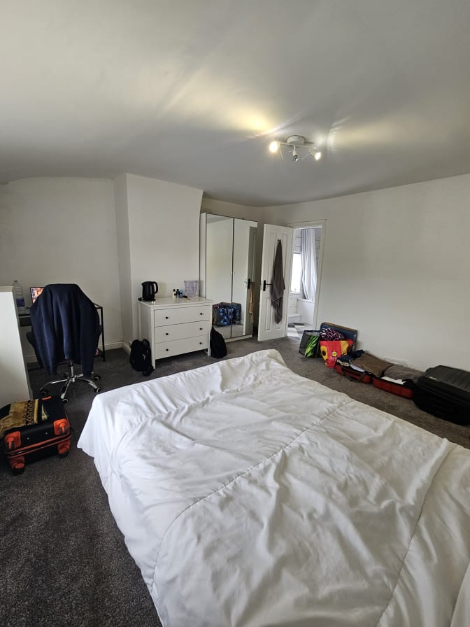 Photo of Ad Mah's room