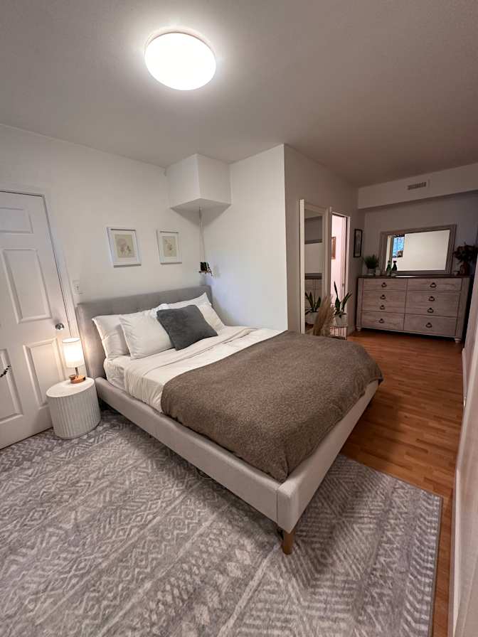 Photo of Jona's room