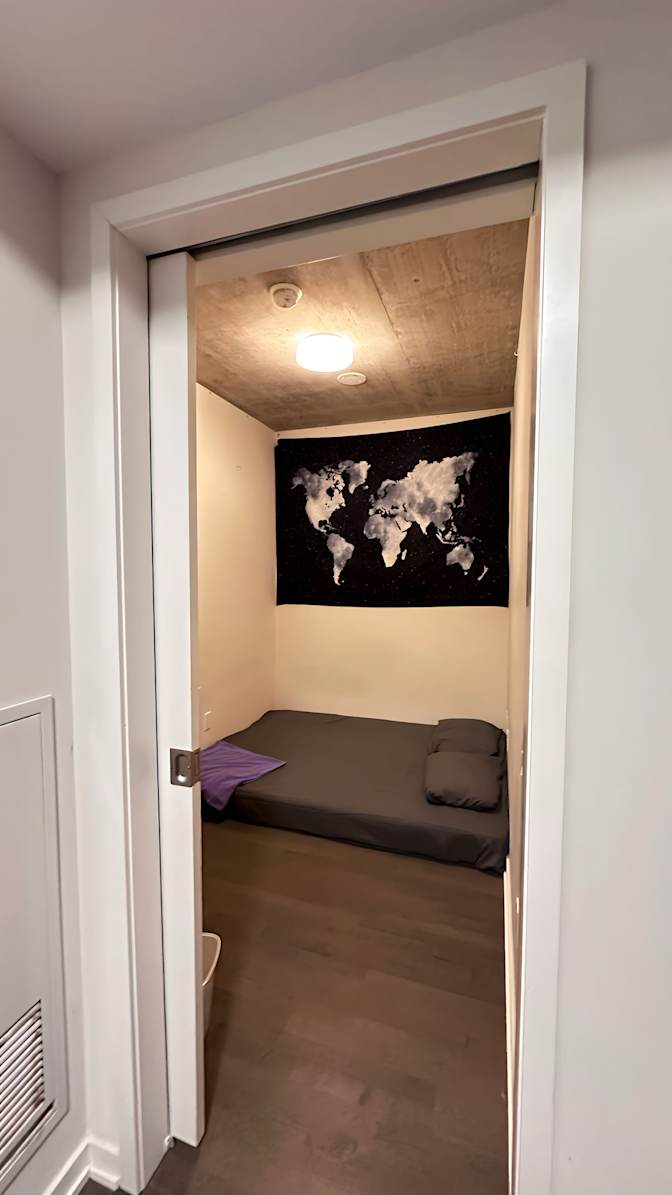 Spinder Raina's room