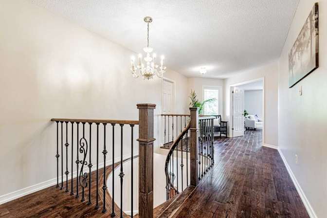 Tolobi Rental's room