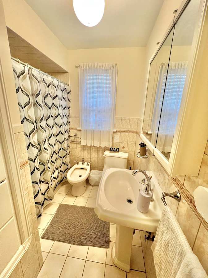 EKC Homestay Toronto's room