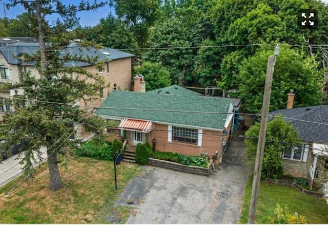 Photo of kathy Madigan's room