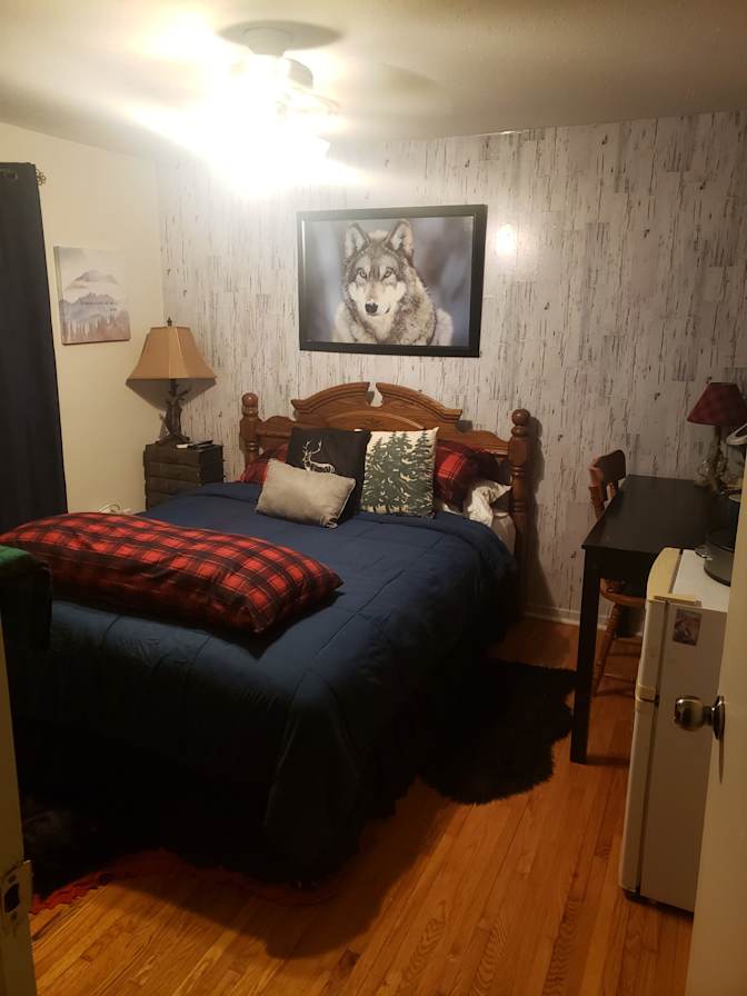 Julia A Taylor's room