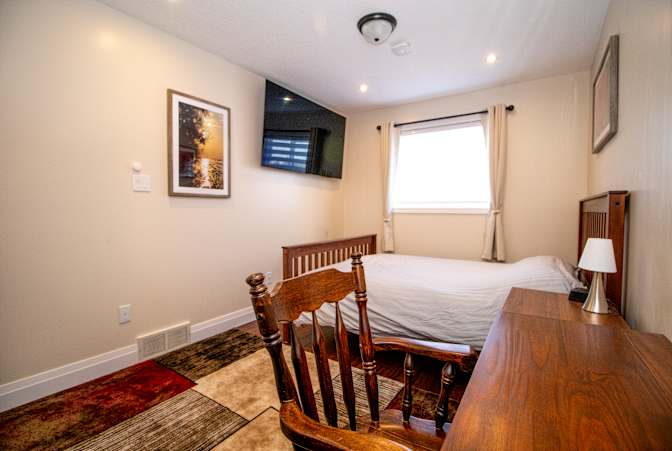Photo of Alexander Feht's room