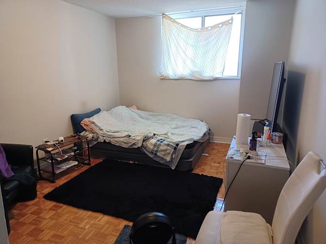 Mehmet Yilmaz's room