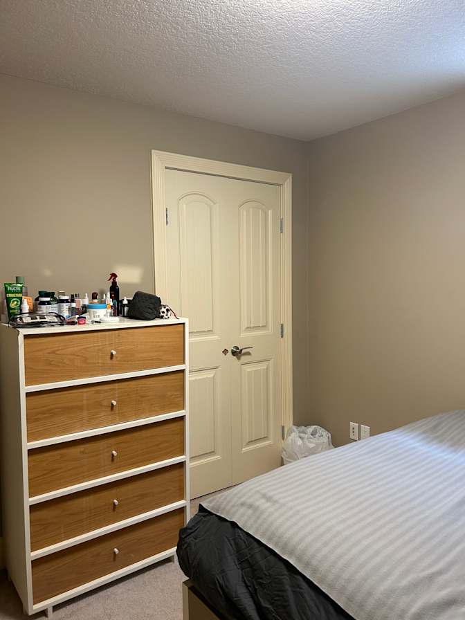 Photo of Yazmin's room