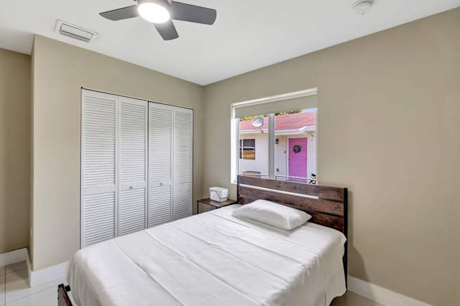 Photo of PadSplit's room