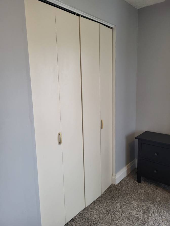 quinn hollohan's room