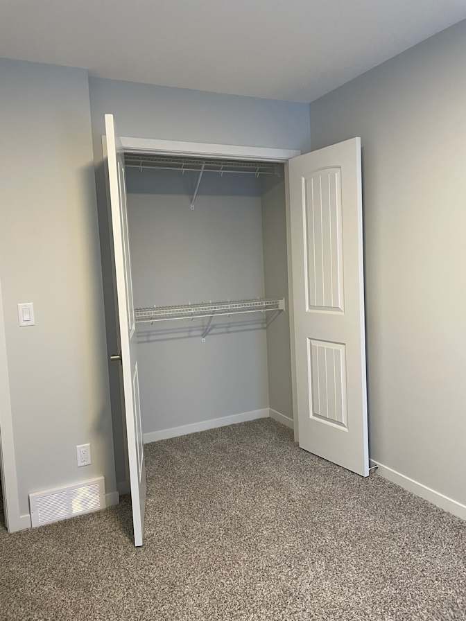 Hinal Thakkar's room