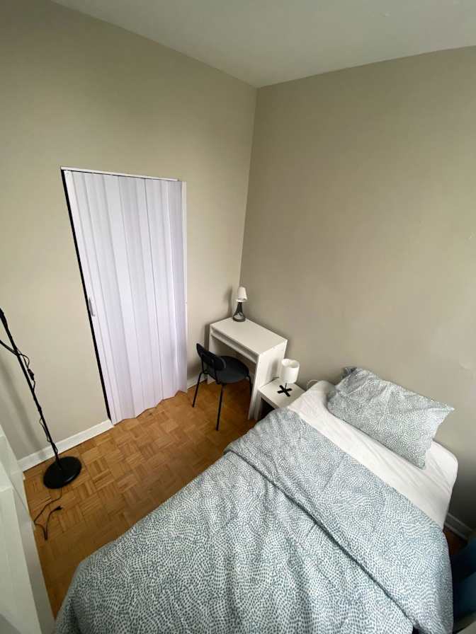 Feyza Elif Demir's room