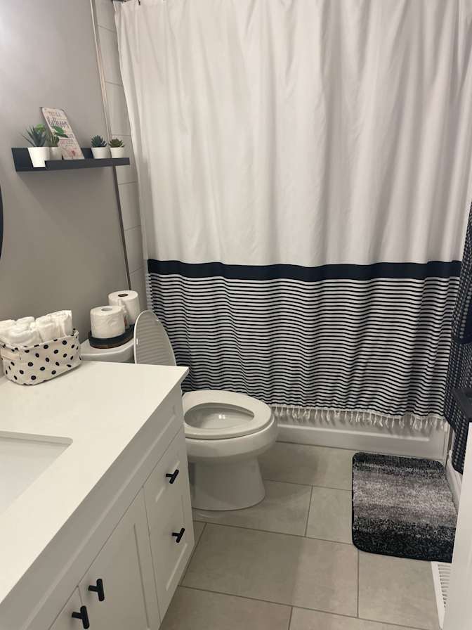 Kelly Tillotson's room