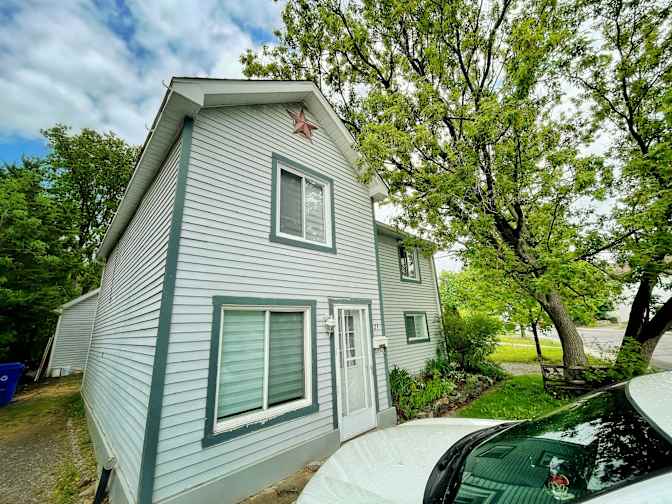 Photo of Emmanuel's room