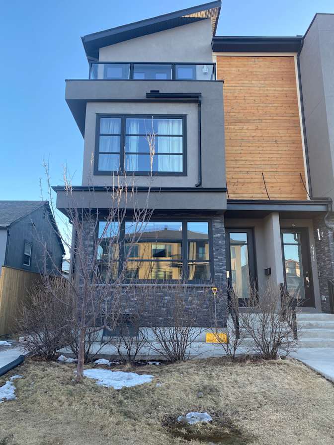 Juan Pablo Franco's room