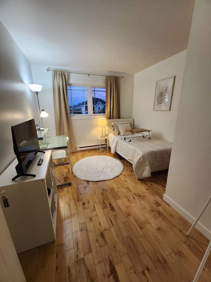 Photo of Claudia's room