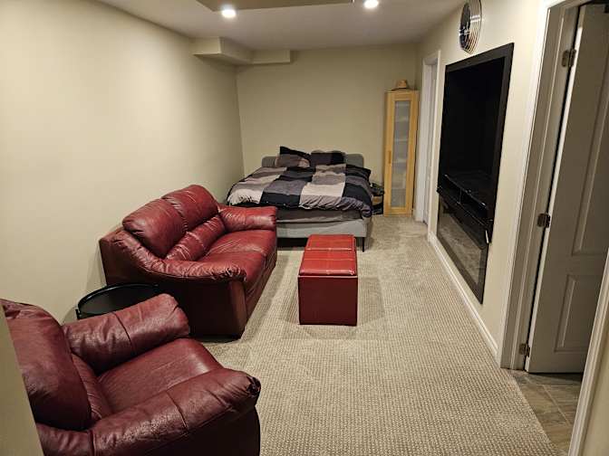 Photo of Guylain's room